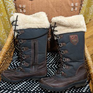 UGG Australia Womens Size US 7.5 Edmonton 3223 Snow Boots